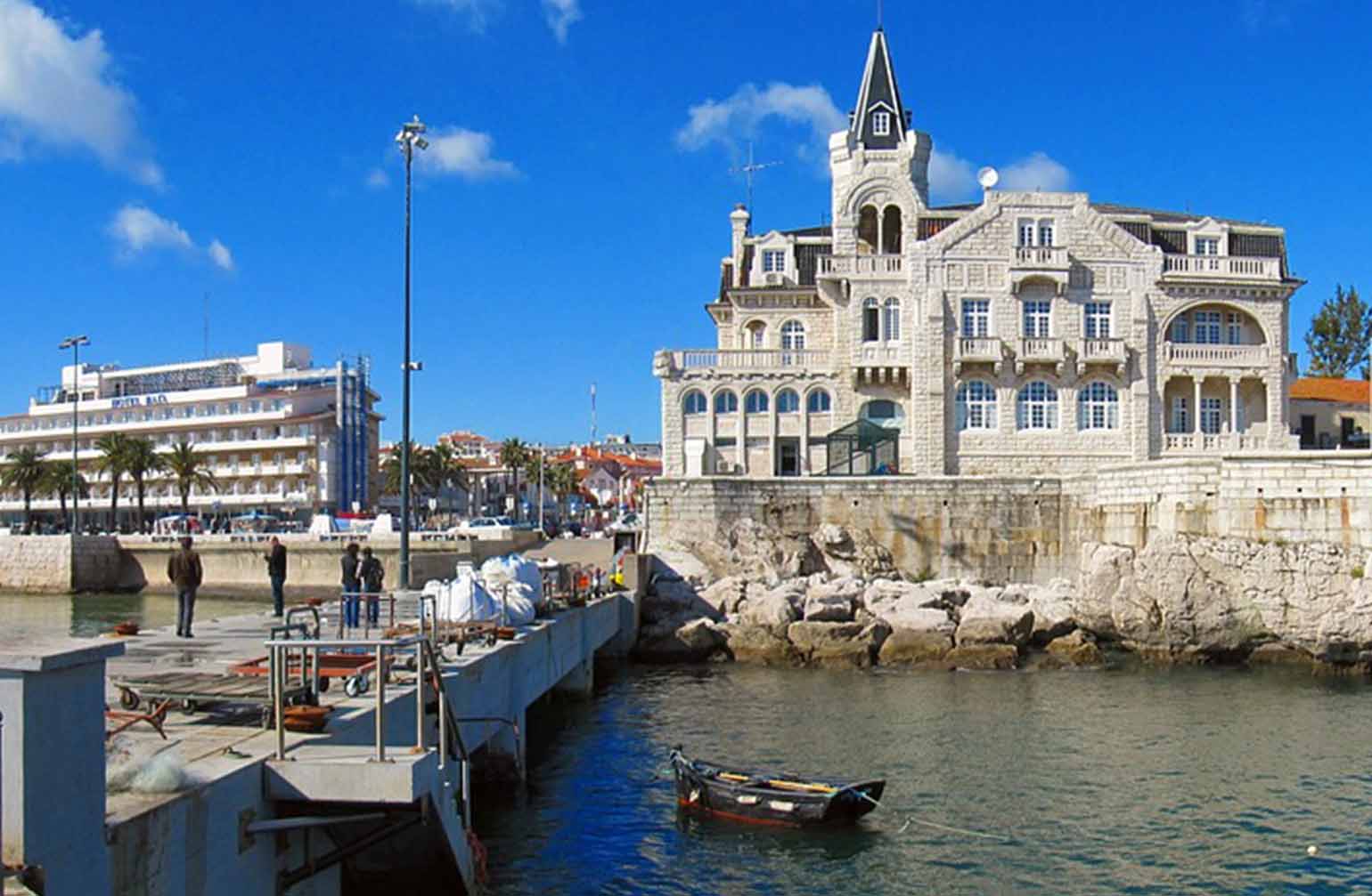 8 Cascais
